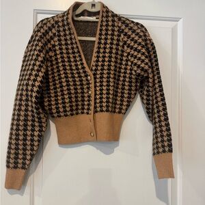 Astr Houndstooth Cardigan - Black and Tan